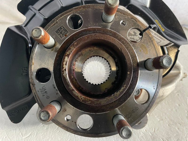 Load image into Gallery viewer, 22-26 HYUNDAI TUCSON FRONT RIGHT PASSENGER SIDE SPINDLE KNUCKLE & HUB # 113725
