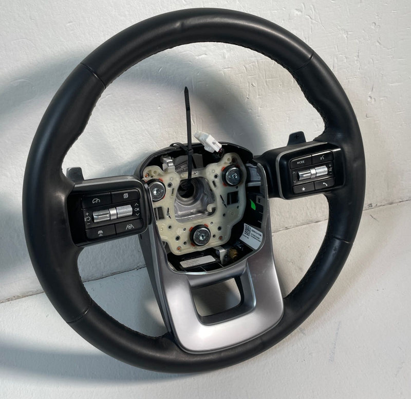 Load image into Gallery viewer, 2024-2025 HYUNDAI SANTA FE STEERING WHEEL W/MULTIFUNCTION SWITCHES BLACK #106929