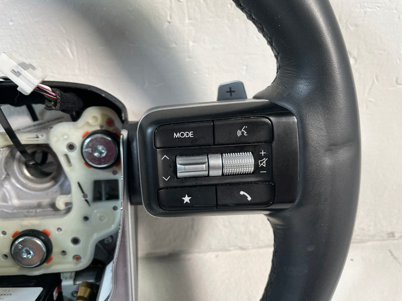 Load image into Gallery viewer, 2024-2025 HYUNDAI SANTA FE STEERING WHEEL W/MULTIFUNCTION SWITCHES BLACK #106929
