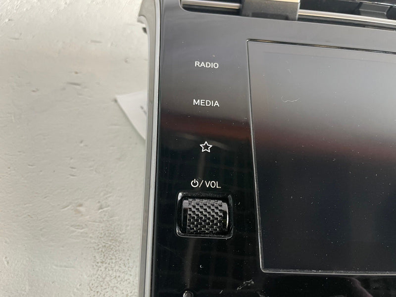 Load image into Gallery viewer, 2022 - 2024 HYUNDAI TUCSON DASHBOARD RADIO MEDIA DISPLAY SCREEN PANEL # 113714