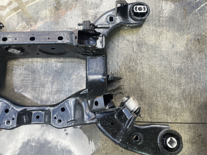 Load image into Gallery viewer, 20-25 FORD EXPLORER REAR UNDERCARRIAGE SUBFRAME CROSSMEMBER CRADLE 2.3L # 111106