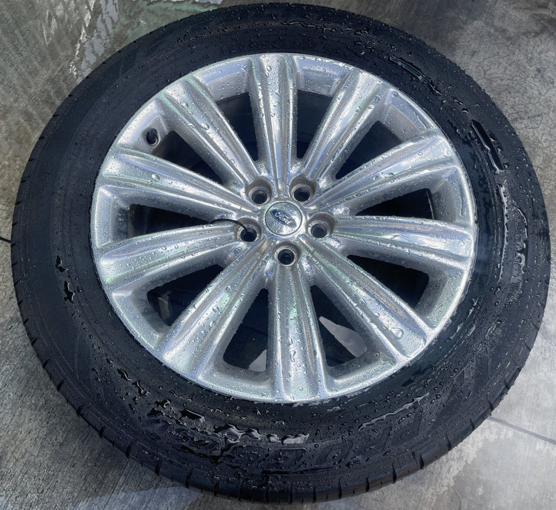 Load image into Gallery viewer, FORD EXPLORER 20x8 10 STRAIGHT SPOKE ALLOY WHEEL RIM W/TIRE 2020-2025 # 111111