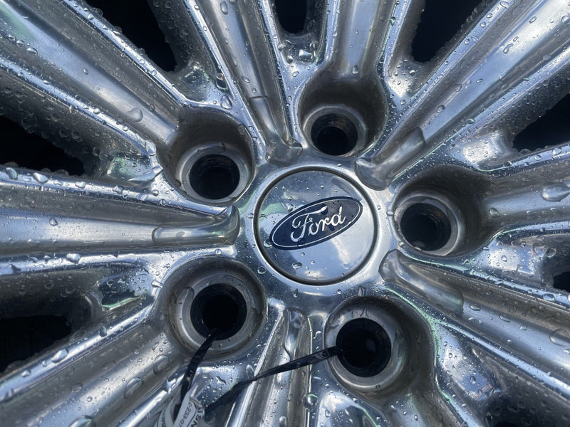 Load image into Gallery viewer, FORD EXPLORER 20x8 10 STRAIGHT SPOKE ALLOY WHEEL RIM W/TIRE 2020-2025 # 111109