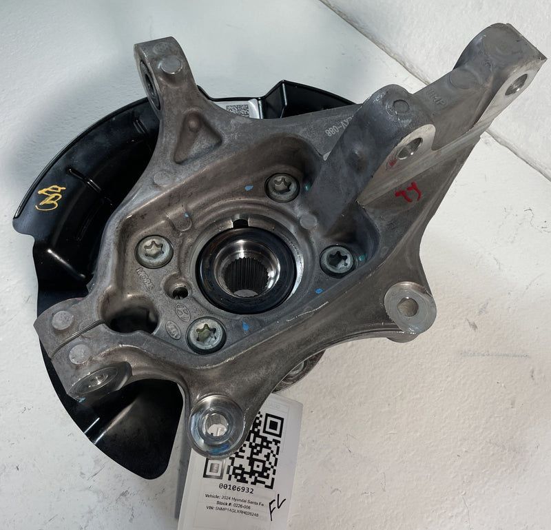 Load image into Gallery viewer, 2021-2025 HYUNDAI SANTA FE FRONT LEFT SIDE SPINDLE KNUCKLE W/BEARING HUB #106932