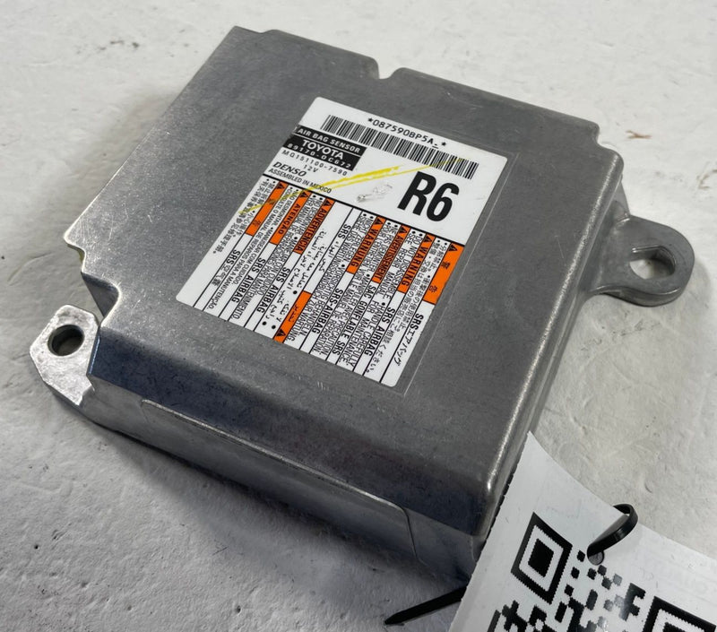 Load image into Gallery viewer, 2023 - 2025 TOYOTA TUNDRA SRS AIRBAG AIR BAG CONTROL MODULE SENSOR UNIT # 108371