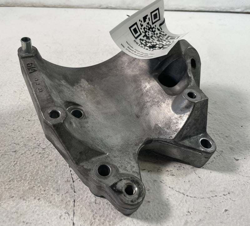 Load image into Gallery viewer, 23-25 HONDA PILOT A/C AIR CONDITIONING COMPRESSOR MOUNT SUPPORT BRACKET # 105825