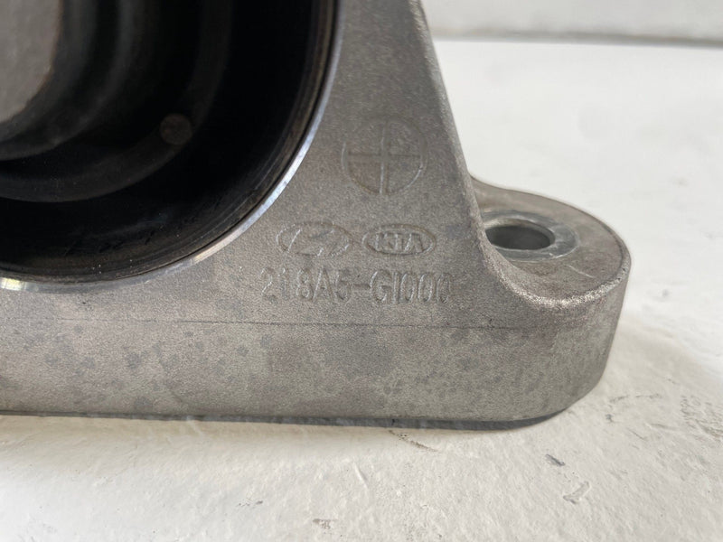 Load image into Gallery viewer, 22-25 HYUNDAI IONIQ 5 6 FRONT RIGHT SUSPENSION MOUNT SUPPORT BRACKET # 109815
