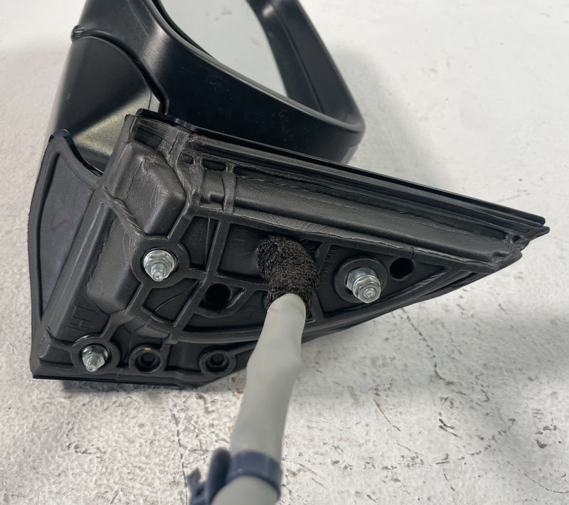 Load image into Gallery viewer, 2023-2025 HONDA PILOT FRONT LEFT SIDE REAR VIEW DOOR MIRROR W/O CAMERA #105830