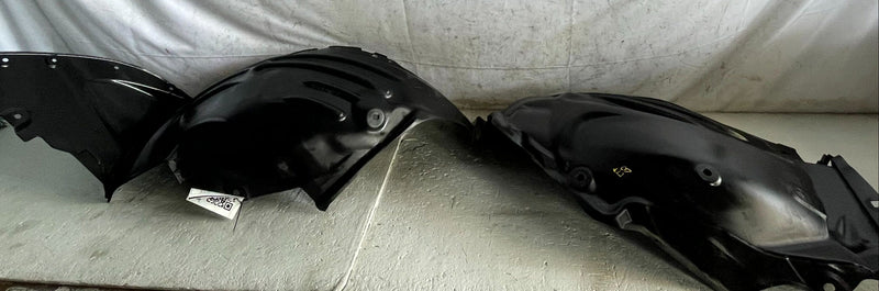 Load image into Gallery viewer, 2022 - 2025 MAZDA CX-5 FRONT RIGHT SIDE FENDER LINER SPLASH GUARD SHIELD #113817