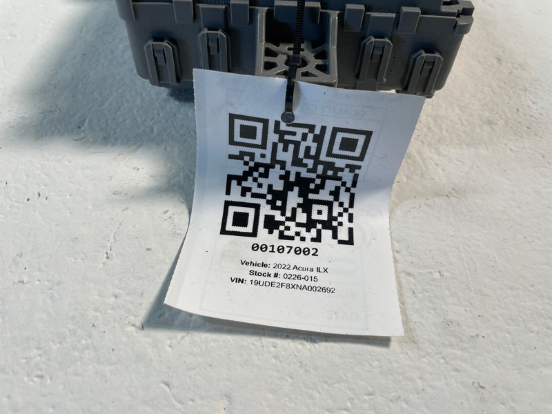 Load image into Gallery viewer, 2019 - 2022 ACURA ILX UNDER DASH CABIN FUSE RELAY JUNCTION BLOCK BOX # 107002