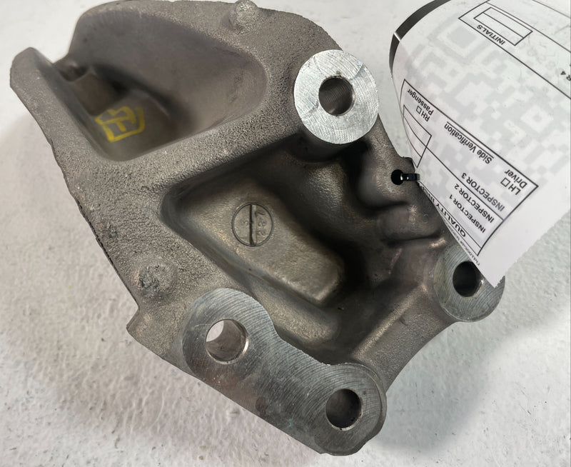 Load image into Gallery viewer, 2023 - 2025 HONDA PILOT REAR ENGINE MOUNT BRACKET 50610-T90-A01 # 105865