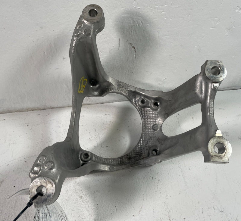 Load image into Gallery viewer, 2023 - 2025 HONDA PILOT REAR ENGINE MOTOR MOUNT SUPPORT BRACKET # 105850