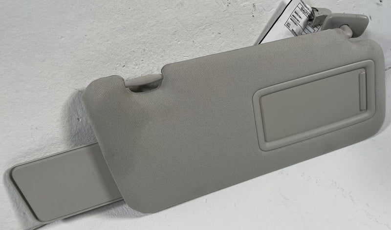 Load image into Gallery viewer, 2020 - 2025 MAZDA CX-5 FRONT RIGHT PASSENGER SIDE SUNVISOR SUN VISOR # 111156