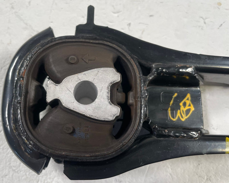Load image into Gallery viewer, 19-25 MAZDA CX-5 REAR ENGINE MOTOR TORQUE ROD MOUNT STRUT BRACKET 2.5L # 111171