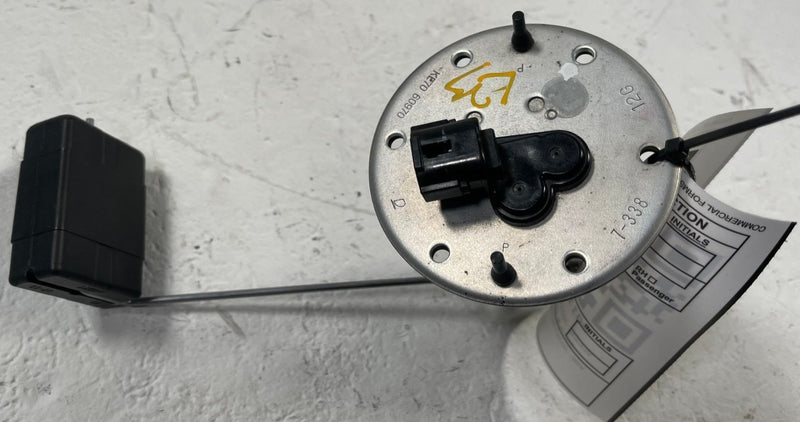 Load image into Gallery viewer, 2013 - 2025 MAZDA CX-5 RIGHT FUEL TANK GAUGE SENDING UNIT KE7060970 # 111142