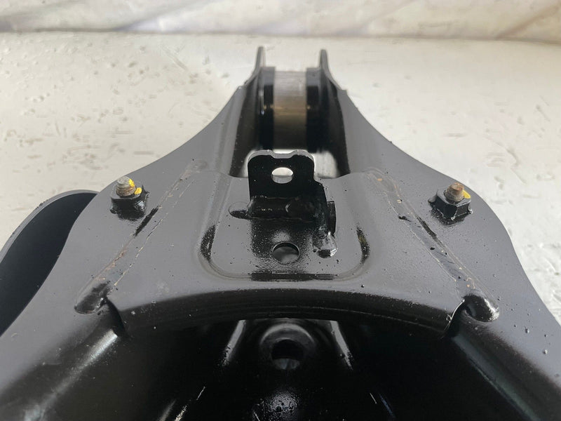 Load image into Gallery viewer, 22-26 GENESIS G70 REAR LEFT DRIVER SIDE LOWER CONTROL ARM SPRING PERCH # 113887
