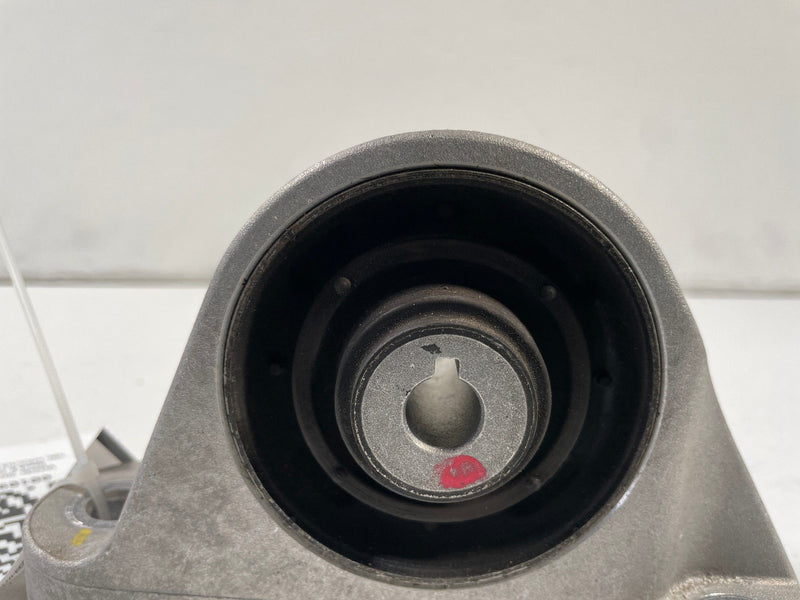 Load image into Gallery viewer, 2022-2025 KIA EV6 FRONT RIGHT SIDE DRIVE UNIT MOUNT BRACKET SUPPORT # 109948