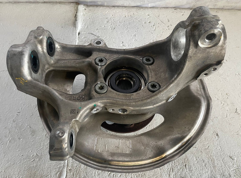 Load image into Gallery viewer, 2019-2026 GENESIS G70 FRONT LEFT SIDE SUSPENSION SPINDLE KNUCKLE W/ HUB #113881