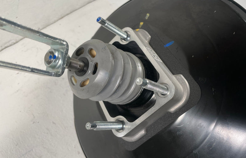 Load image into Gallery viewer, 2022 - 2026 TOYOTA TUNDRA BRAKE MASTER CYLINDER & BOOSTER & RESERVOIR #108510