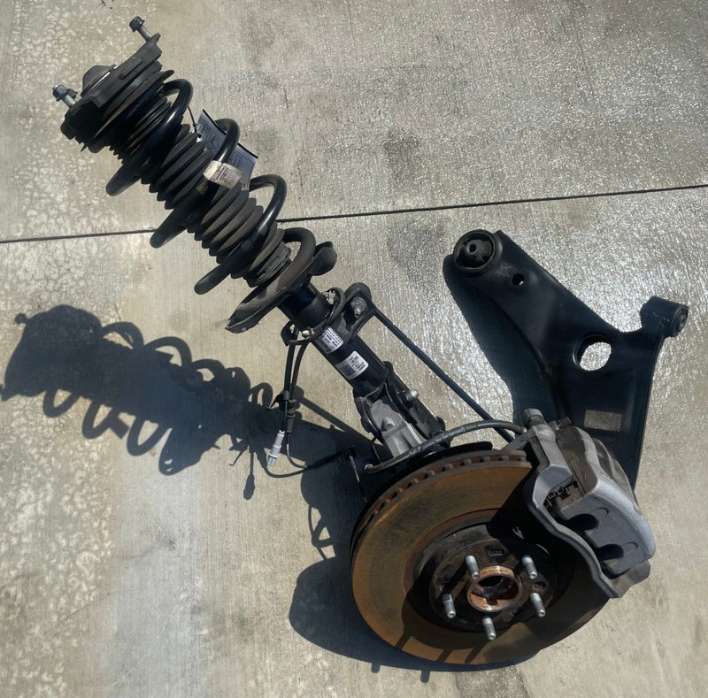 Load image into Gallery viewer, 2020-24 KIA TELLURIDE FWD FRONT RIGHT SIDE SUSPENSION KNEE ASSEMBLY # 107191