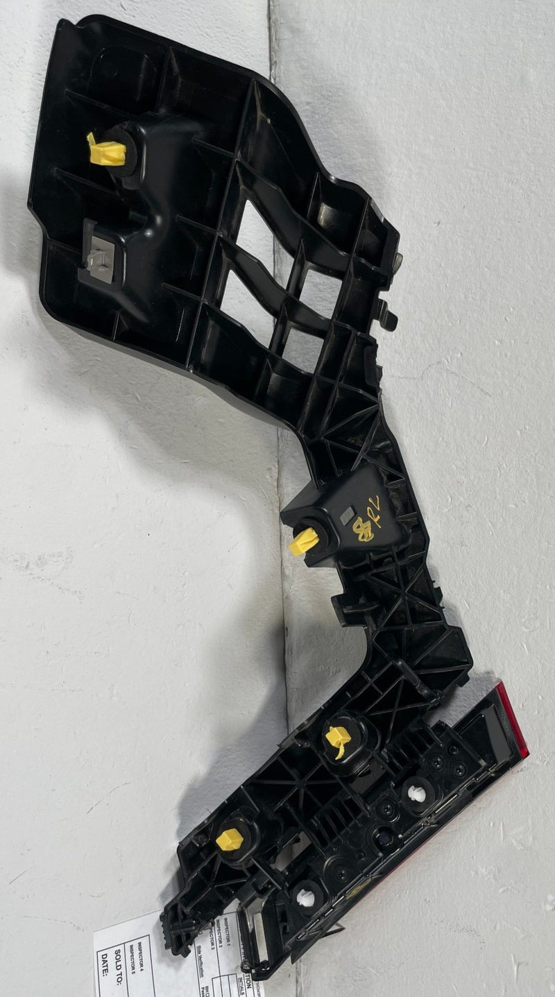 Load image into Gallery viewer, 2022-2024 KIA EV6 REAR LEFT SIDE BUMPER MOUNT BRACKET W/ REFLECTOR LAMP # 109929