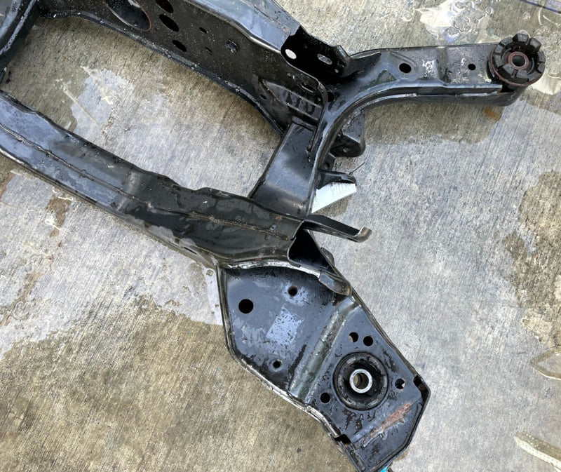 Load image into Gallery viewer, 2021-2025 NISSAN ROGUE AWD REAR SUSPENSION SUBFRAME CROSSMEMBER CRADLE # 111714