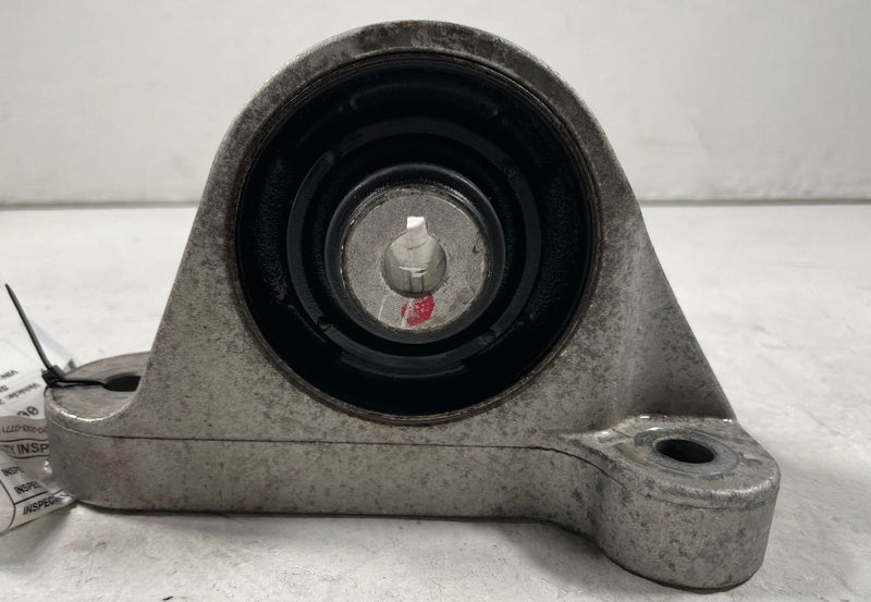Load image into Gallery viewer, 2022-2025 HYUNDAI IONIQ 5 6 FRONT RIGHT DRIVE UNIT MOUNT BRACKET SUPPORT #108552