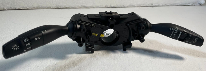 Load image into Gallery viewer, 20-22 KIA TELLURIDE STEERING COLUMN TURN SIGNAL & WIPER CONTROL SWITCH # 107 (1)