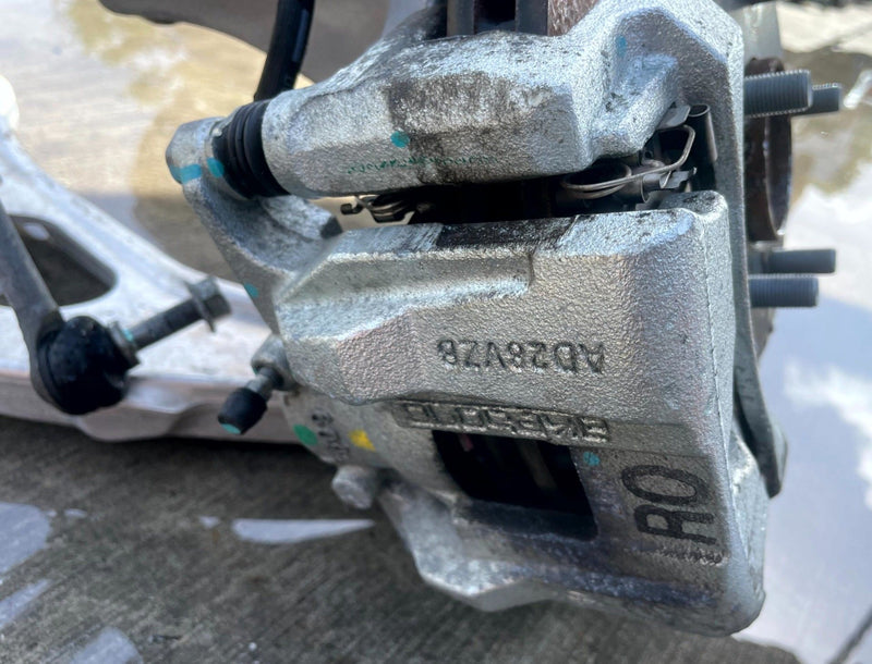 Load image into Gallery viewer, 24-25 NISSAN ROGUE AWD FRONT LEFT DRIVER SIDE SUSPENSION KNEE ASSEMBLY # 111711