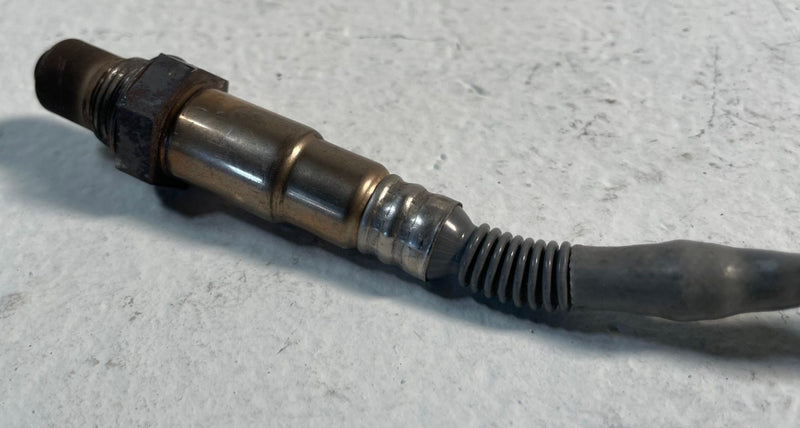 Load image into Gallery viewer, 2020-2025 KIA TELLURIDE FRONT LEFT UPPER EXHAUST LAMBDA O2 OXYGEN SENSOR #107094