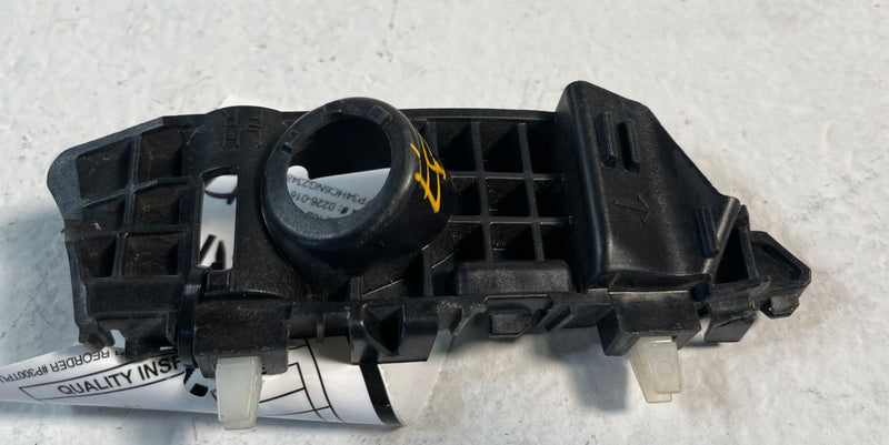 Load image into Gallery viewer, 2020-2025 KIA TELLURIDE FRONT LEFT SIDE BUMPER MOUNT SUPPORT BRACKET # 107129