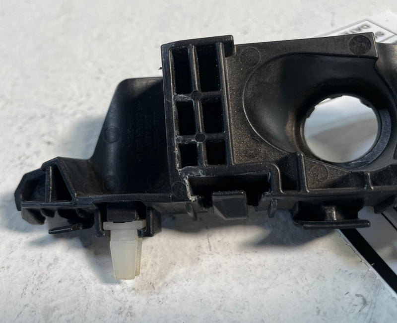 Load image into Gallery viewer, 2020-2025 KIA TELLURIDE FRONT LEFT SIDE BUMPER MOUNT SUPPORT BRACKET # 107129