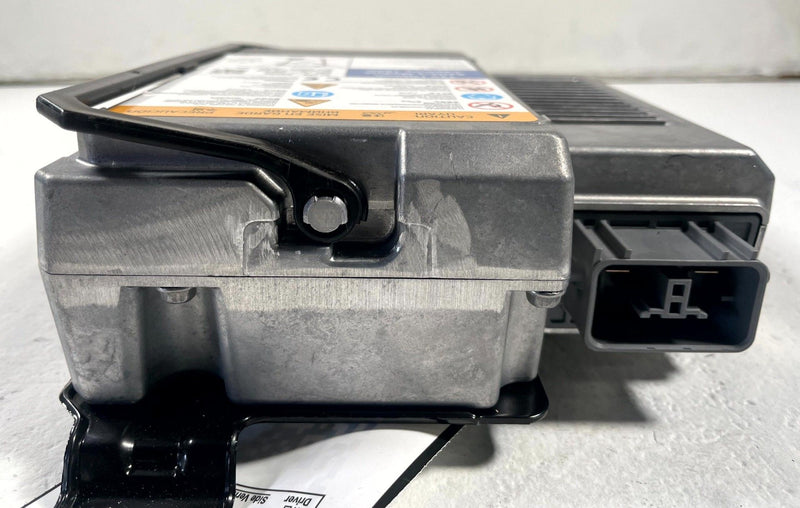 Load image into Gallery viewer, 2024 - 2026 HYUNDAI SANTA FE FWD LITHIUM ION BATTERY MODULE 12V 19AH # 111264