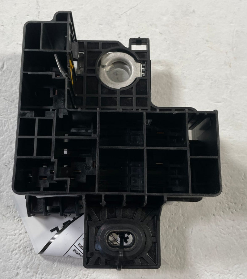 Load image into Gallery viewer, 2022-2026 GENESIS G70 POSITIVE BATTERY TERMINAL FUSIBLE LINK FUSE BOX # 109968
