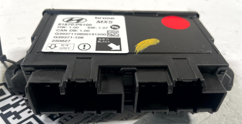 Load image into Gallery viewer, 2024-2026 HYUNDAI SANTA FE REAR LIFTGATE CONTROL MODULE UNIT 81870P6100 # 111258