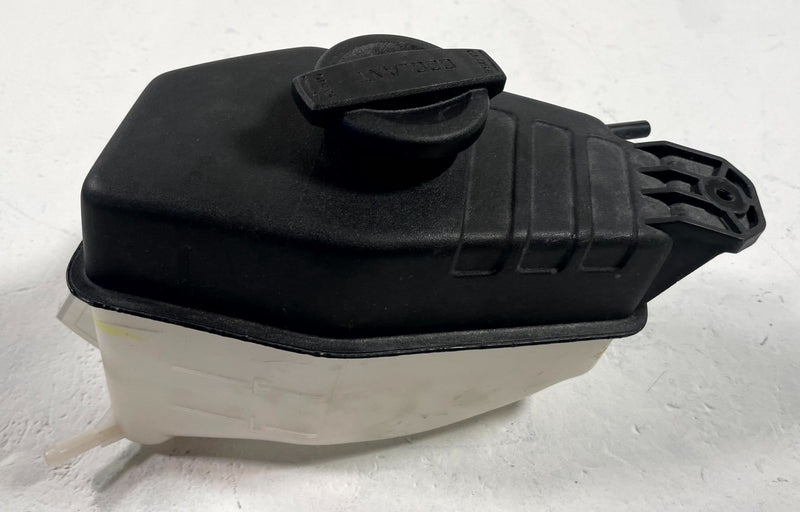 Load image into Gallery viewer, 20-25 KIA TELLURIDE RADIATOR COOLANT RESERVOIR RECOVERY TANK BOTTLE 3.8L #112721