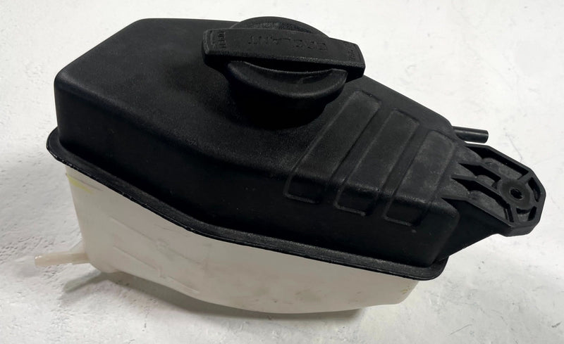 Load image into Gallery viewer, 20-25 KIA TELLURIDE RADIATOR COOLANT RESERVOIR RECOVERY TANK BOTTLE 3.8L #112721