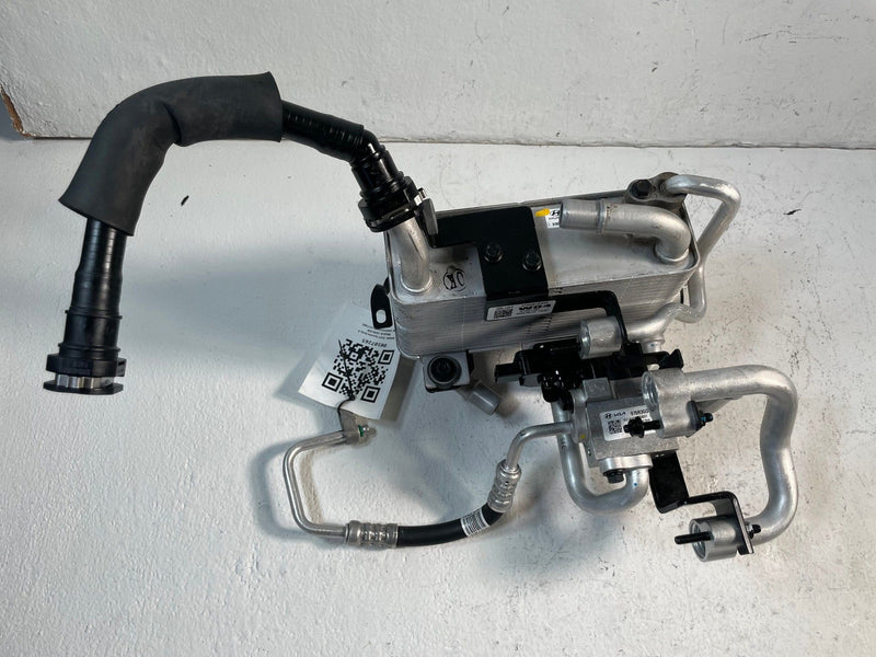 Load image into Gallery viewer, 22-24 HYUNDAI IONIQ 5 HVAC A/C AIR CONDITIONING CONDENSER W/ 3 WAY VALVE #107265