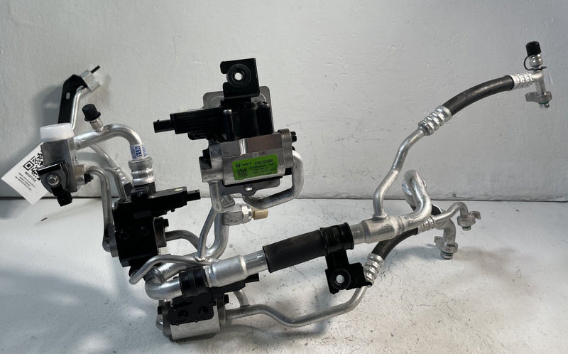 Load image into Gallery viewer, 2022 - 2024 HYUNDAI IONIQ 5 HVAC A/C AIR CONDITIONER HOSE LINE ASSEMBLY # 107258