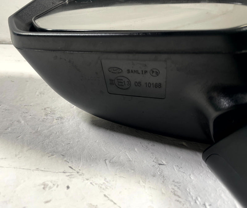 Load image into Gallery viewer, 2024-2026 HYUNDAI SANTA FE FRONT LEFT DRIVER SIDE VIEW DOOR MIRROR BLACK #111268