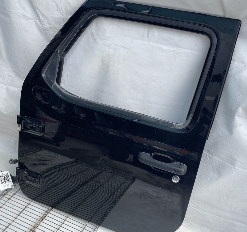 Load image into Gallery viewer, JEEP GLADIATOR FRONT LEFT SIDE DOOR SHELL ASSEMBLY BLACK (PX8) 2020-2025 #114187