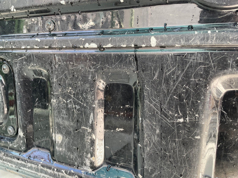 Load image into Gallery viewer, JEEP GLADIATOR TRUNK LID DECK TAIL GATE HATCH ASSEMBLY BLACK (PX8) 20-25 #114204