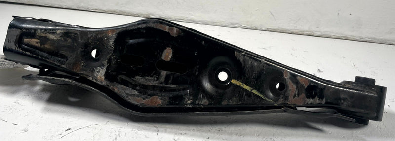Load image into Gallery viewer, 2024-2026 HYUNDAI SANTA FE FWD REAR LEFT LOWER CONTROL ARM SPRING PERCH # 111291