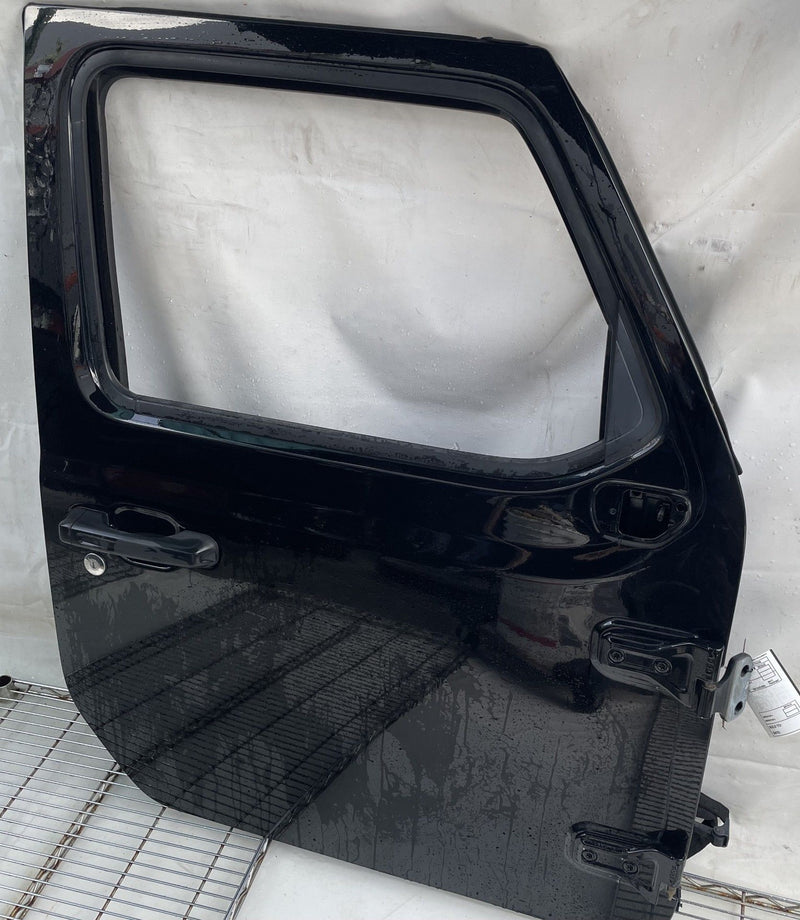 Load image into Gallery viewer, JEEP GLADIATOR FRONT RIGHT SIDE DOOR SHELL ASSEMBLY BLACK (PX8) 2020-25 # 114188