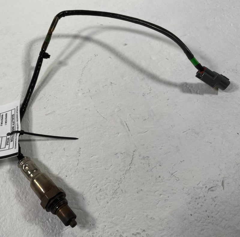 Load image into Gallery viewer, 21-26 HYUNDAI SANTA FE SONATA ENGINE LOWER O2 OXYGEN LAMBDA SENSOR 2.5L # 108657