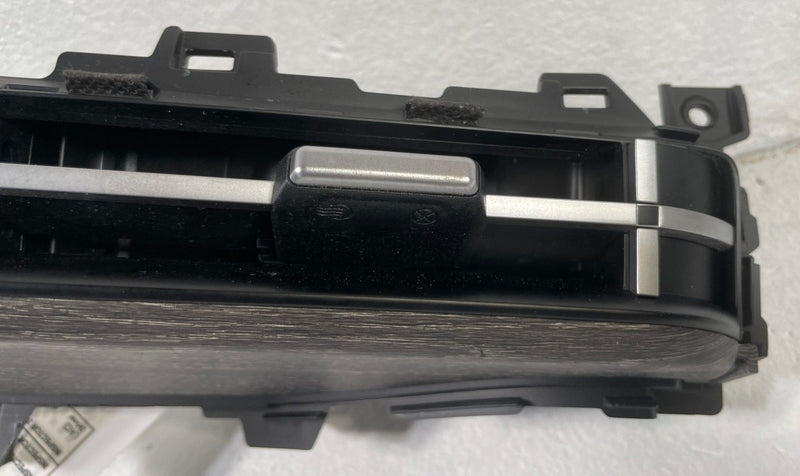 Load image into Gallery viewer, 2024 - 2026 HYUNDAI SANTA FE DASH LEFT SIDE AC AIR VENT GRILL W/ BEZEL # 108653