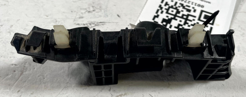 Load image into Gallery viewer, 2020 - 2025 KIA TELLURIDE FRONT RIGHT SIDE BUMPER MOUNT SUPPORT BRACKET # 112749