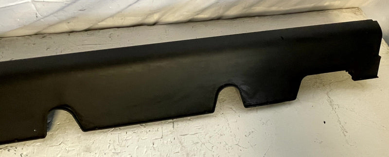 Load image into Gallery viewer, 2022-2024 HYUNDAI IONIQ 5 RIGHT SIDE SKIRT ROCKER PANEL MOLDING BLACK # 107284