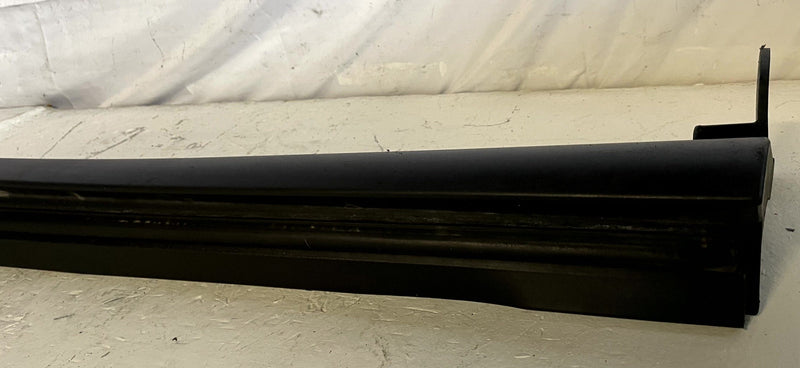 Load image into Gallery viewer, 2022-2024 HYUNDAI IONIQ 5 RIGHT SIDE SKIRT ROCKER PANEL MOLDING BLACK # 107284