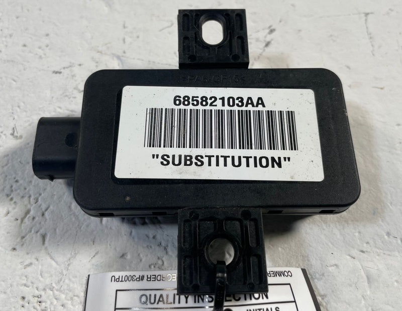 Load image into Gallery viewer, 2018 - 2021 JEEP GLADIATOR TPMS TIRE PRESSURE CONTROL SENSOR MODULE # 114114